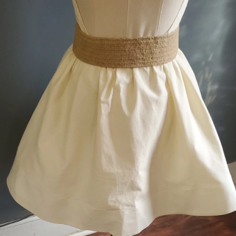 Main Strip Elegant Cream Dress Size M - Picture 7 of 13